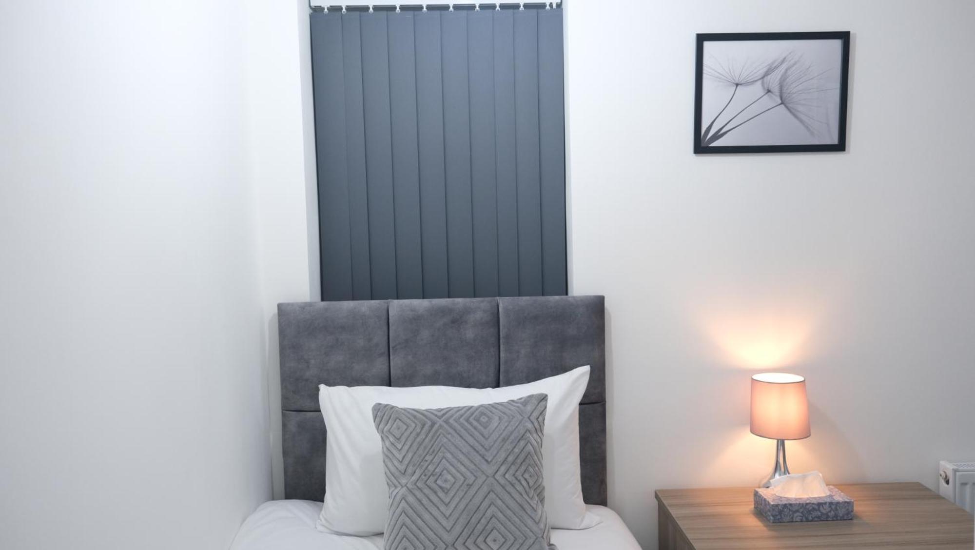 Modernized Three Bedroom House Near City Stadium, Attractions, City Centre - Sky N Netflix - Convenient Transport מנצ'סטר מראה חיצוני תמונה